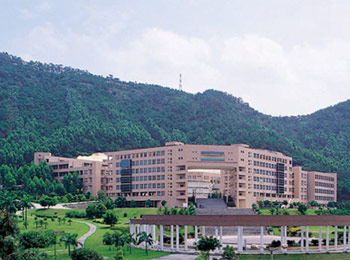 广州市番禺理工学院教学区